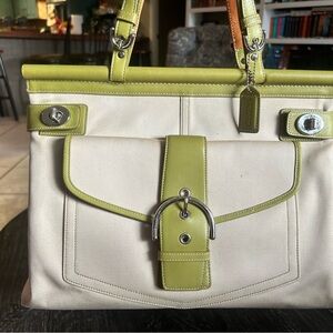 Y2K 2004 Vintage Coach Hampton Hand Bag